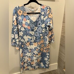 Womens dress
Nwt
